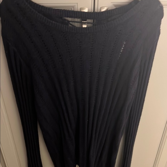 Chic Navy blue Knit Sweater. Ties down the back  NWT size large - Picture 1 of 16